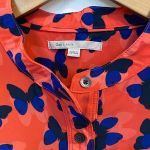 Gap butterfly pull-on blouse (EUC) XS